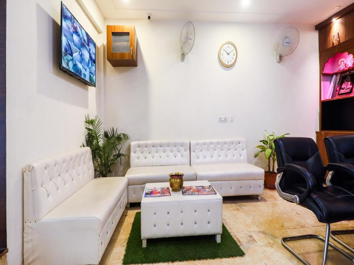 Oyo Lck1233 Rivaaj Palace ラクナウ エクステリア 写真